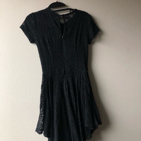 Kendall & Kylie Black Lace Cap Sleeve Flare Dress - Picture 6 of 6